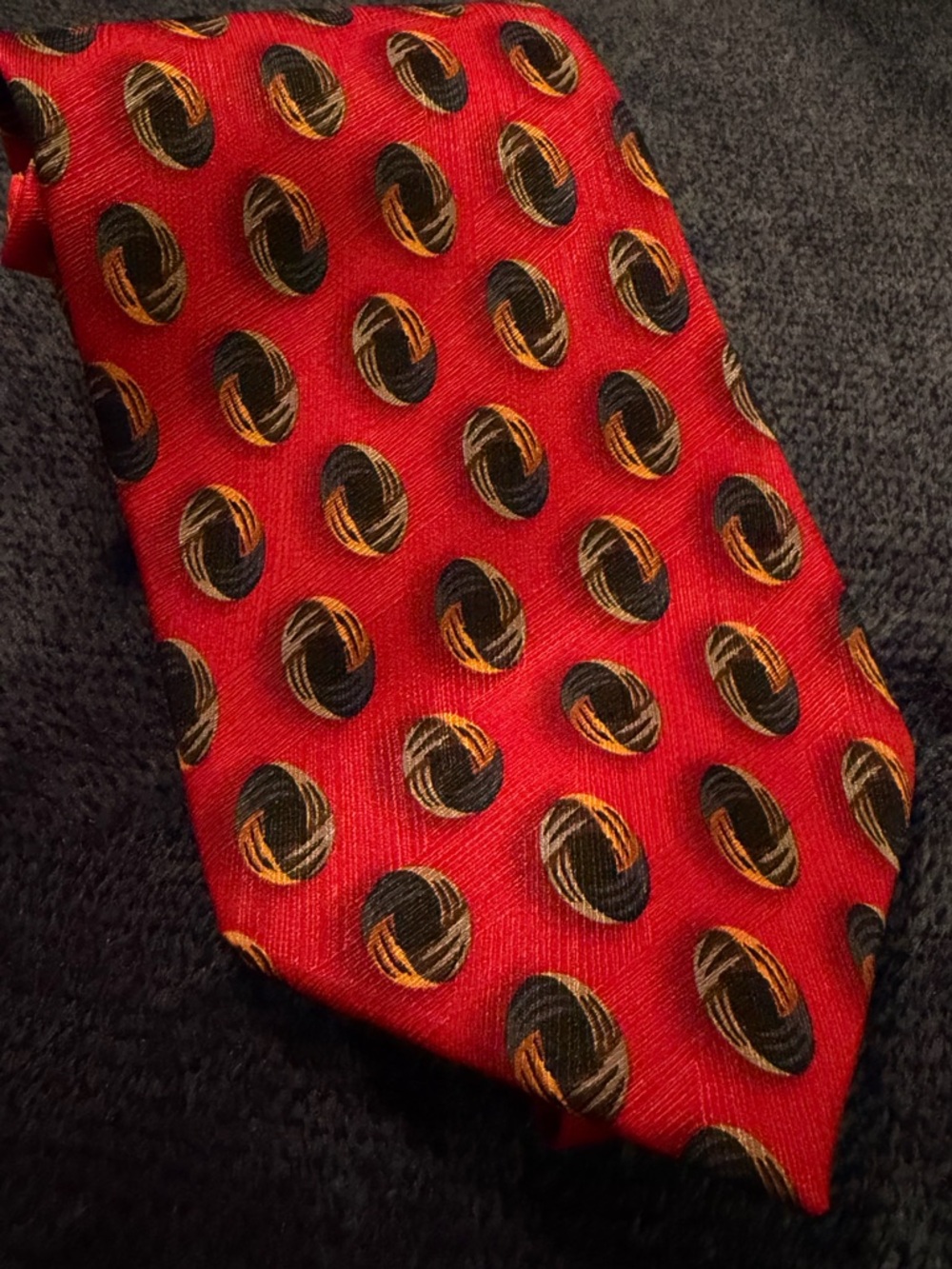 Men's Red Geometric Medallion Silk Tie